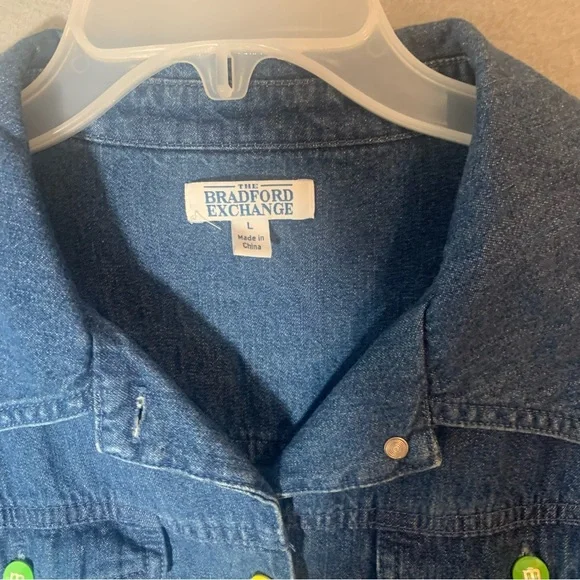 The Bradford Exchange Blue Denim M&M's Shirt Size Large - Picture 2 of 8